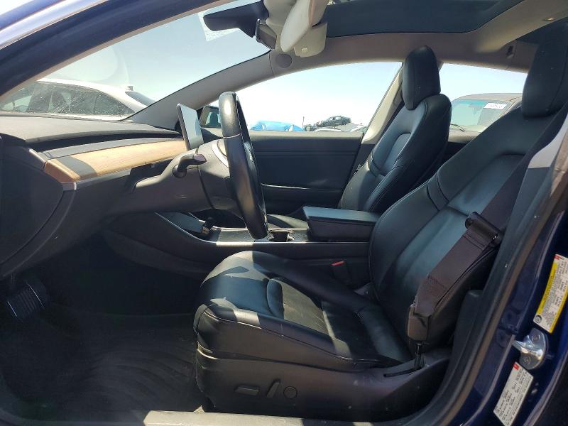 2018 Tesla Model 3 მანქანა იყიდება აუქციონზე, vin: 5YJ3E1EAXJF008101, აუქციონის ნომერი: 64140476
