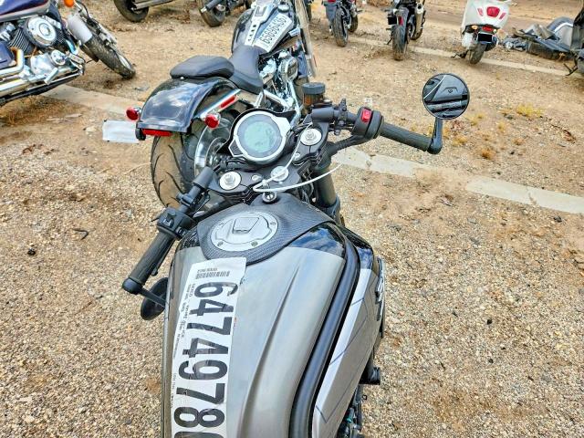 64749786 :رقم المزاد ، LCEPEWL13N6004801 vin ، 2022 Cf Moto 700 مزاد بيع