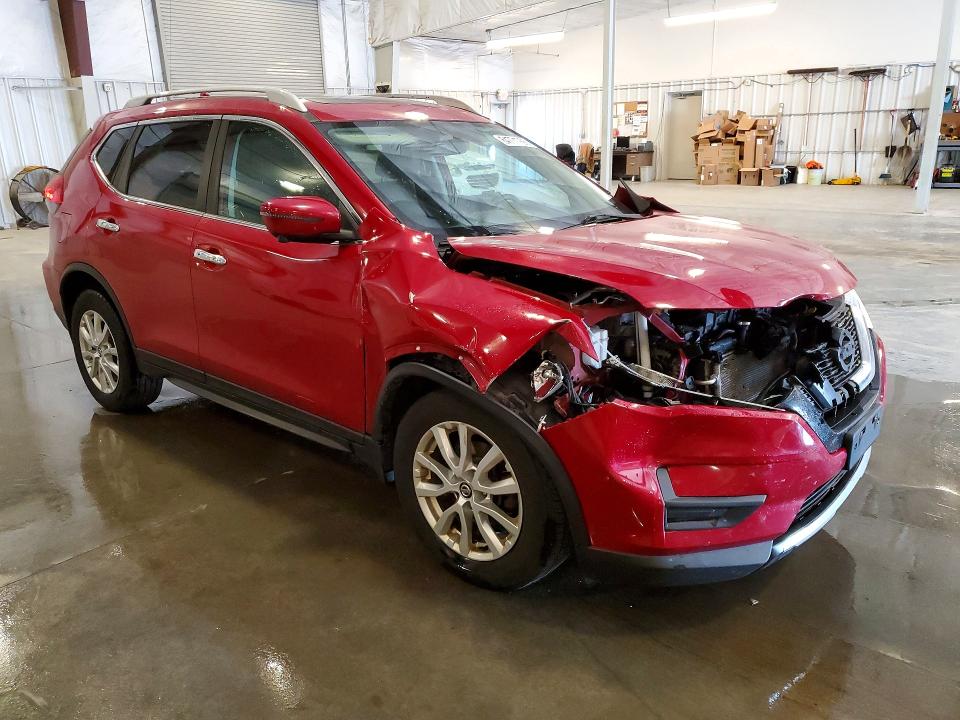 2017 Nissan Rogue მანქანა იყიდება აუქციონზე, vin: 5N1AT2MV4HC774531, აუქციონის ნომერი: 64771766