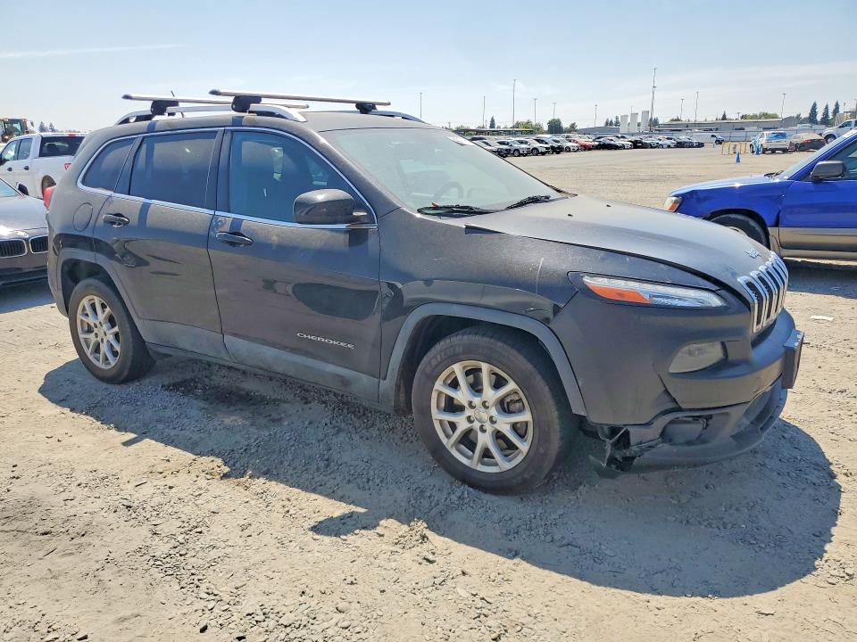 Продаж на аукціоні авто 2017 Jeep Cherokee, vin: 1C4PJLCBXHW643345, номер лоту: 64317176