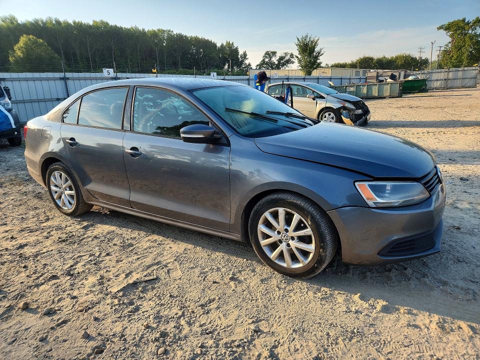 66256886 :رقم المزاد ، 3VWBX7AJ3BM046794 vin ، 2011 Volkswagen Jetta مزاد بيع