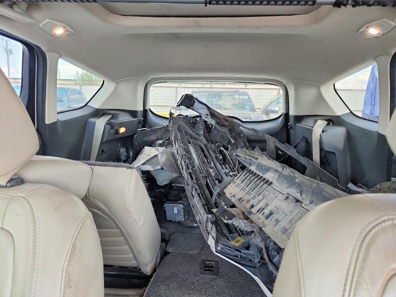 Продажа на аукционе авто 2017 Ford Escape, vin: 1FMCU0J95HUE15670, номер лота: 64453776