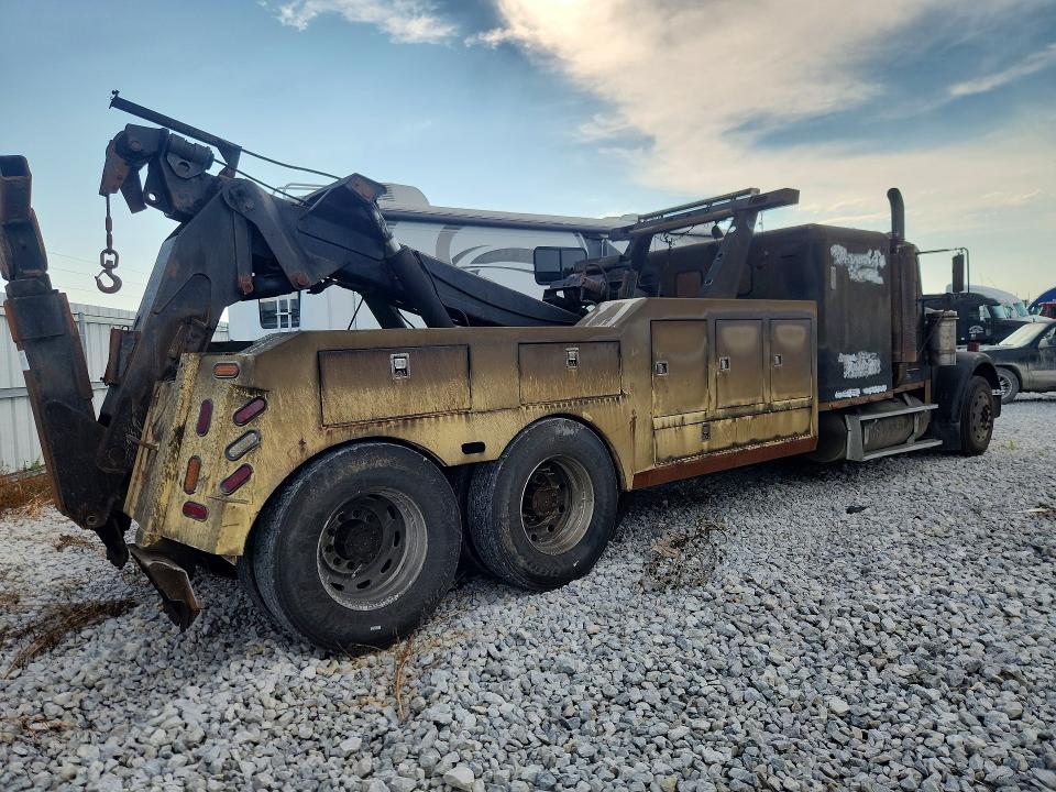 64987766 :رقم المزاد ، 1FV8F0Y92VH833851 vin ، 1997 Freightliner Fld120 مزاد بيع