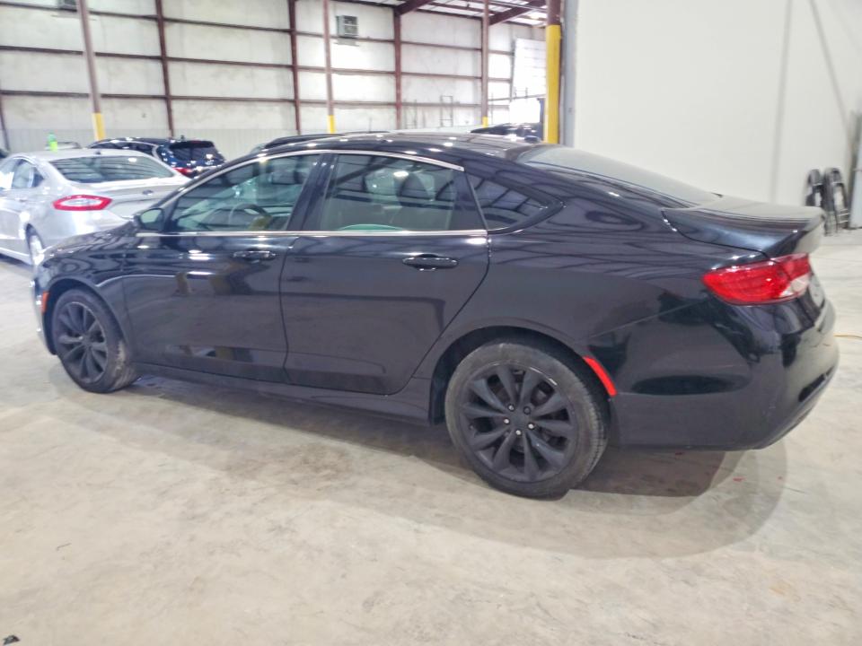 63343496 :رقم المزاد ، 1C3CCCBB2FN511682 vin ، 2015 Chrysler 200 مزاد بيع