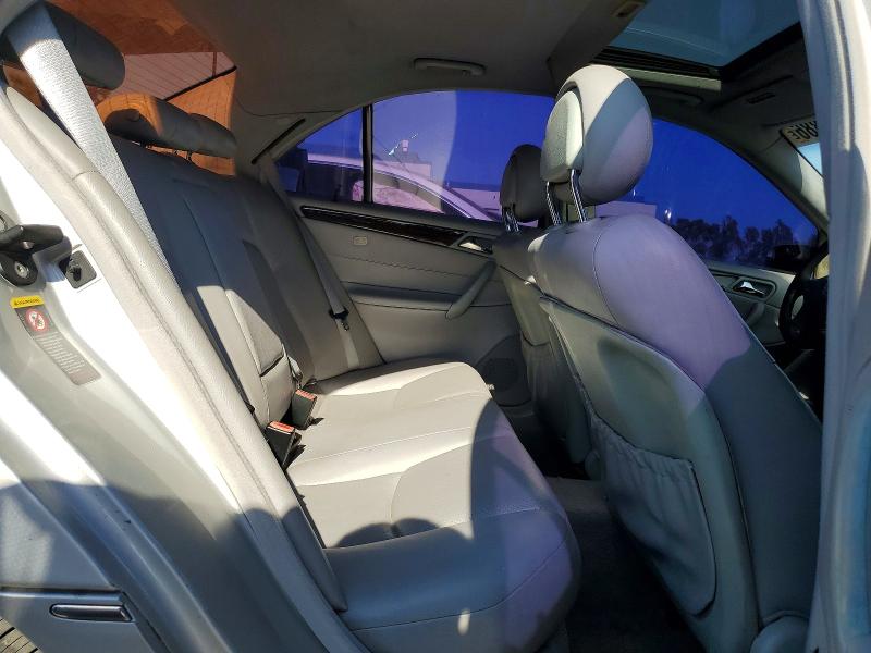 2004 Mercedes-benz C მანქანა იყიდება აუქციონზე, vin: WDBRF61J04A622838, აუქციონის ნომერი: 62396886