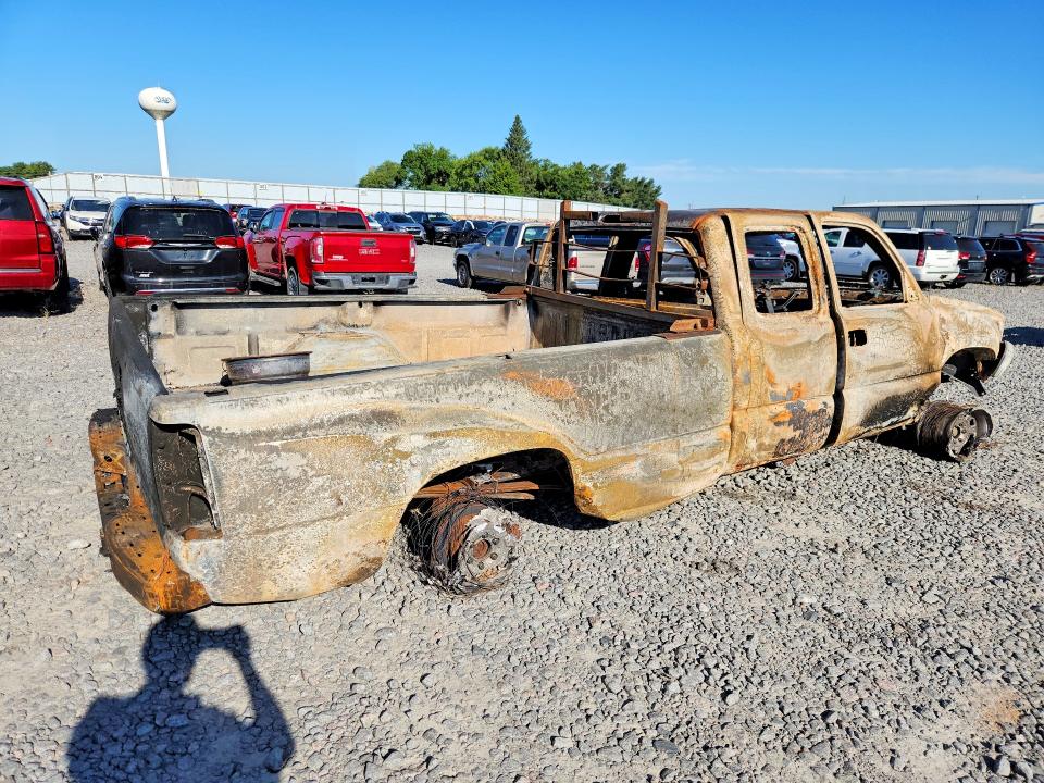 63669936 :رقم المزاد ، 1GCEK19T4XE190790 vin ، 1999 Chevrolet Silverado مزاد بيع