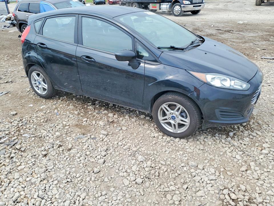 63847996 :رقم المزاد ، 3FADP4EJ1KM113323 vin ، 2019 Ford Fiesta مزاد بيع