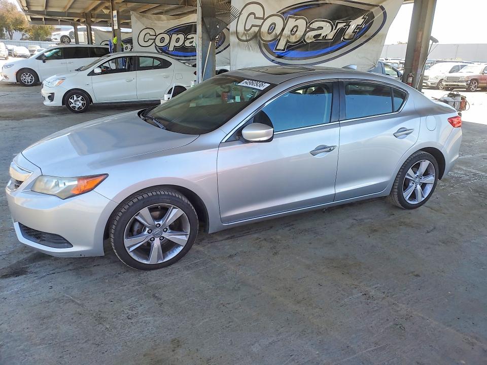 64960936 :رقم المزاد ، 19VDE1F31FE002570 vin ، 2015 Acura Ilx مزاد بيع