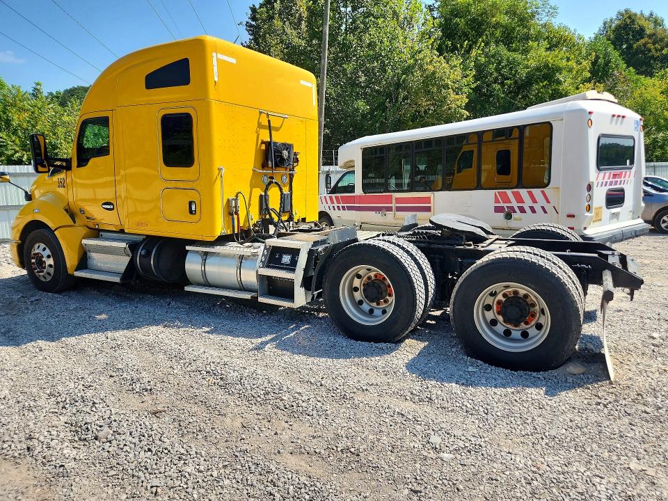 Продаж на аукціоні авто 2019 Kenworth T680, vin: 1XKYD49XXKJ221721, номер лоту: 65881576