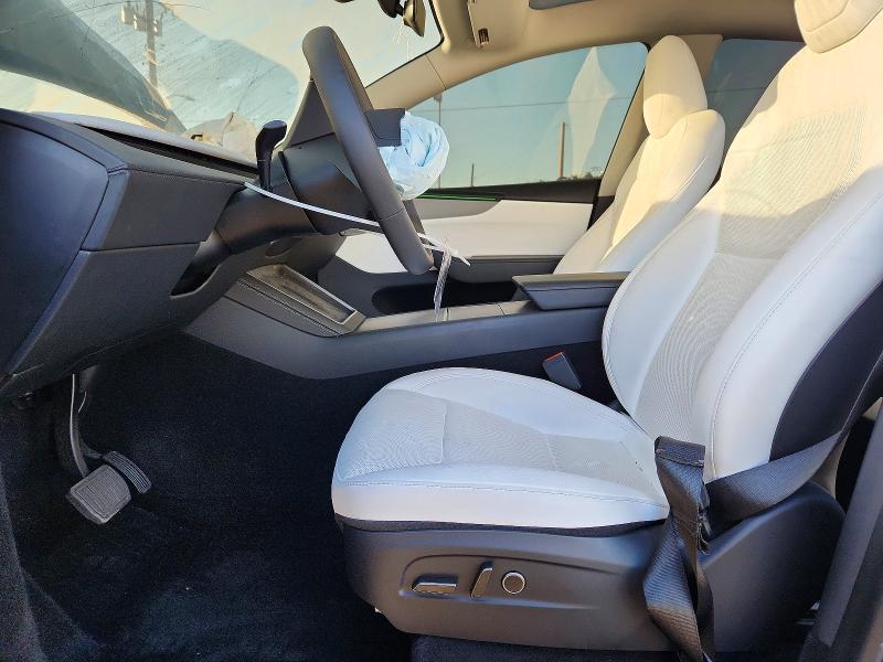 2026 Tesla Model Y მანქანა იყიდება აუქციონზე, vin: 7SAYGDED0TF386011, აუქციონის ნომერი: 64251326