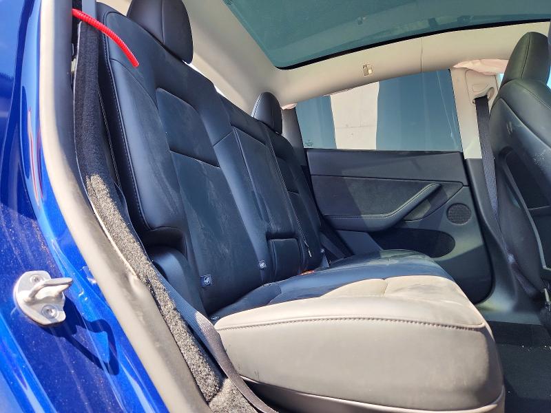 61340736 :رقم المزاد ، 7SAYGDEE6SA360940 vin ، 2025 Tesla Model Y مزاد بيع
