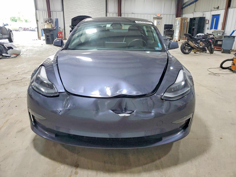2022 Tesla Model 3 მანქანა იყიდება აუქციონზე, vin: 5YJ3E1EB0NF290943, აუქციონის ნომერი: 63949286
