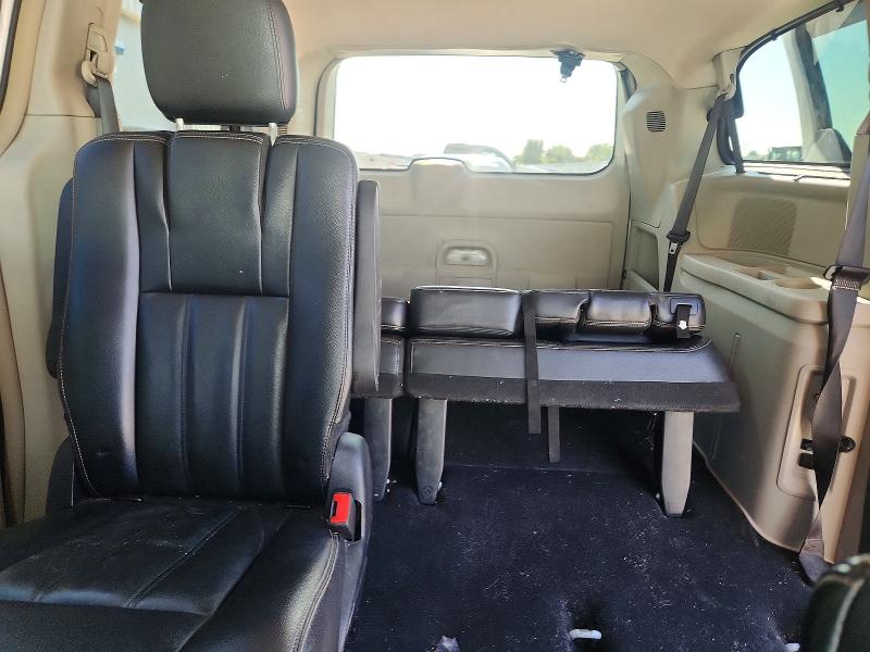63591186 :رقم المزاد ، 2C4RC1BG4FR525270 vin ، 2015 Chrysler Town & Country مزاد بيع