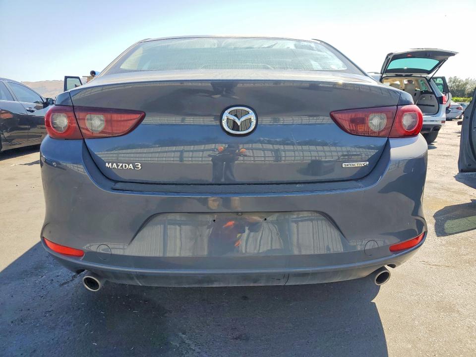 Продаж на аукціоні авто 2022 Mazda 3, vin: JM1BPACL3N1506469, номер лоту: 64099546