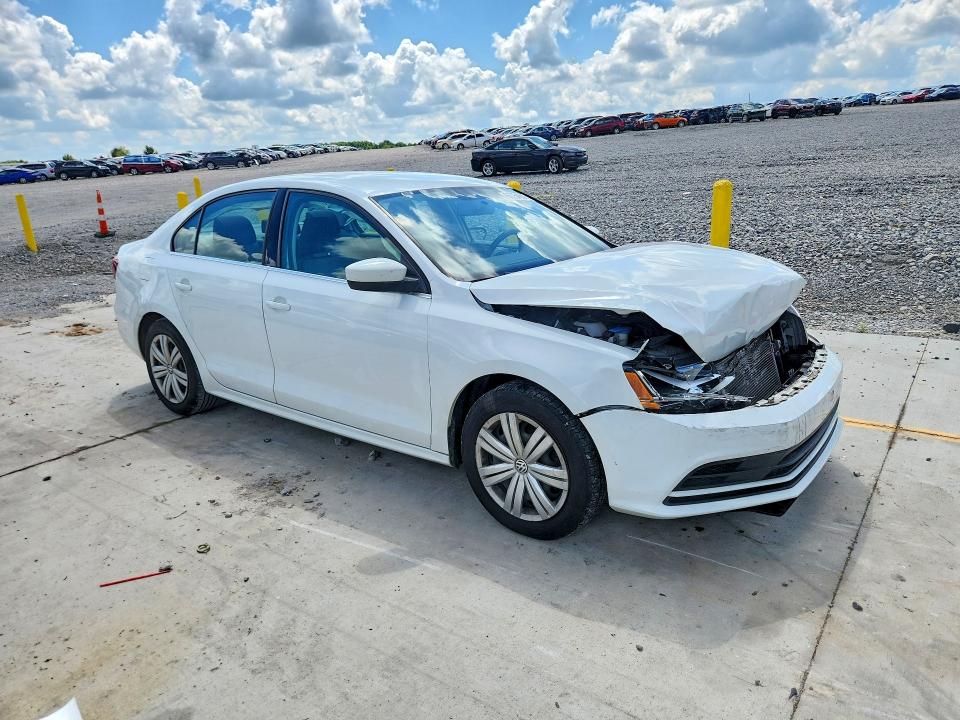66254256 :رقم المزاد ، 3VW167AJ5HM330337 vin ، 2017 Volkswagen Jetta مزاد بيع