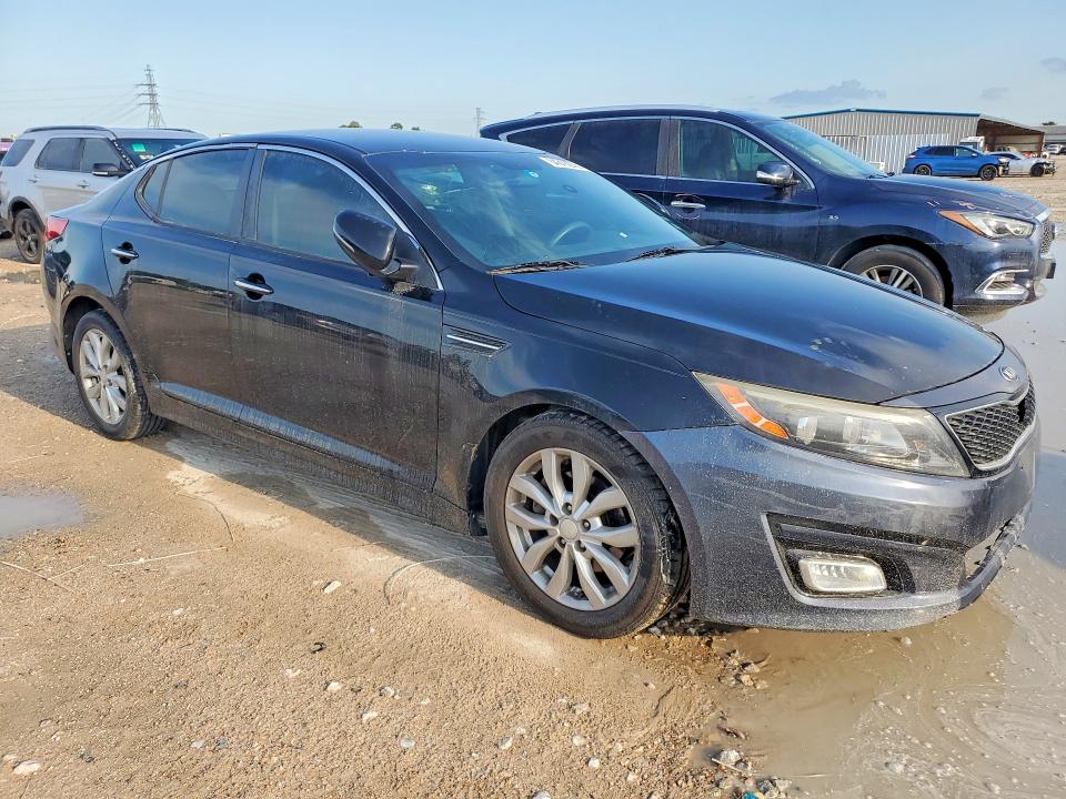 64318276 :رقم المزاد ، 5XXGM4A71FG357717 vin ، 2015 Kia Optima مزاد بيع