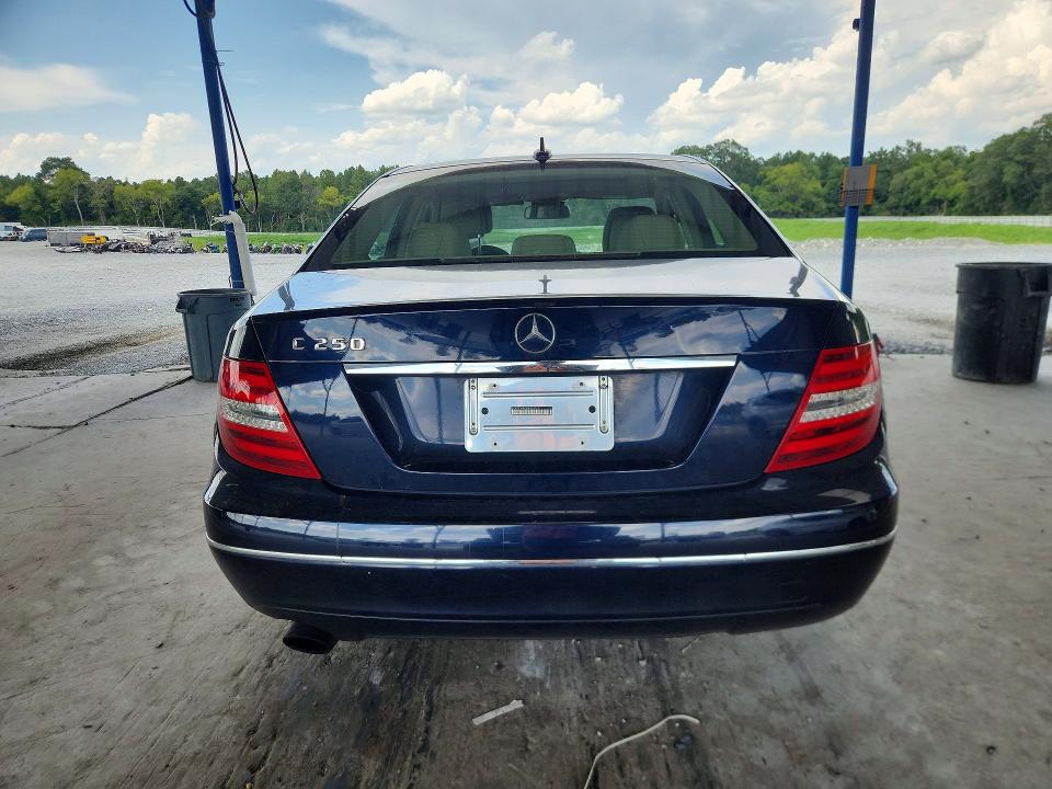 2013 Mercedes-benz C მანქანა იყიდება აუქციონზე, vin: WDDGF4HB0DA824161, აუქციონის ნომერი: 64980066