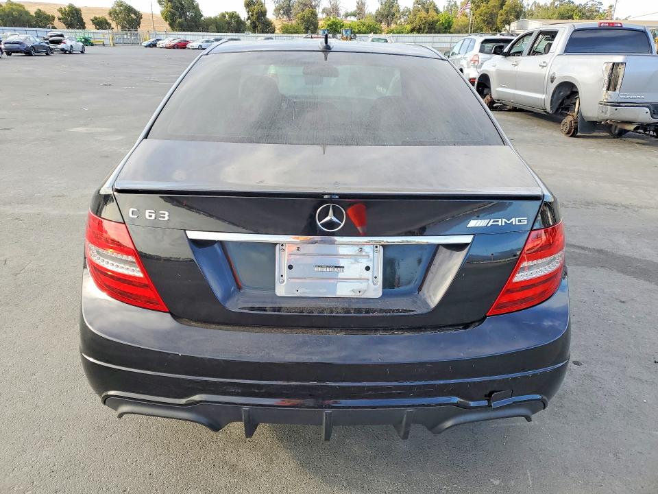 Продаж на аукціоні авто 2013 Mercedes-benz C, vin: WDDGF7HB8DA742048, номер лоту: 64252336