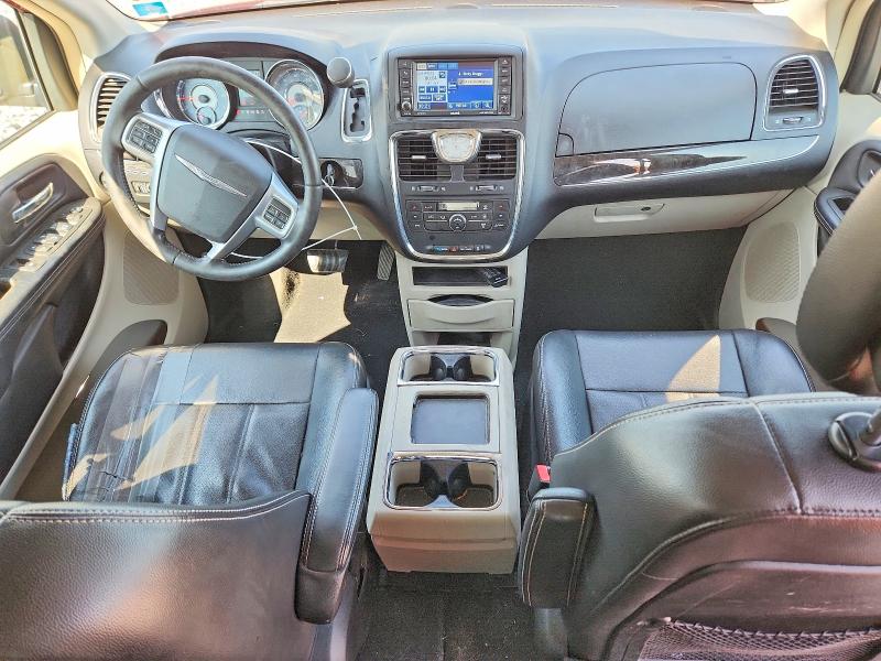 63251596 :رقم المزاد ، 2C4RC1BG6CR196146 vin ، 2012 Chrysler Town & Country مزاد بيع