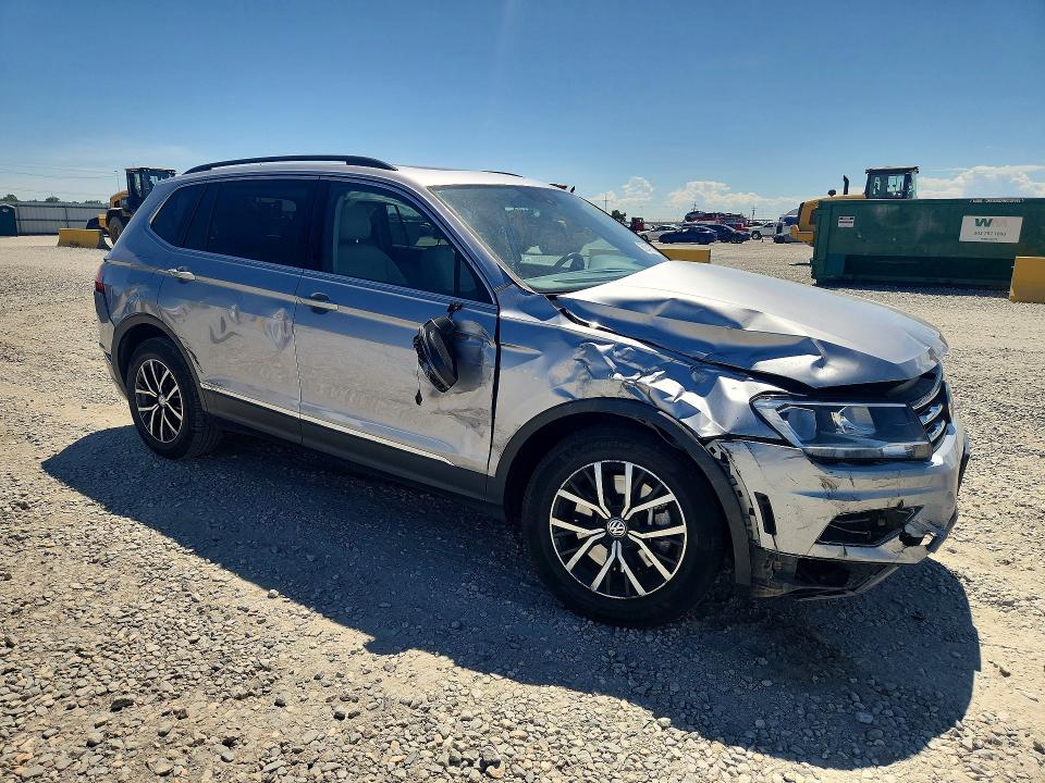 2021 Volkswagen Tiguan მანქანა იყიდება აუქციონზე, vin: 3VV2B7AX0MM058685, აუქციონის ნომერი: 66241036