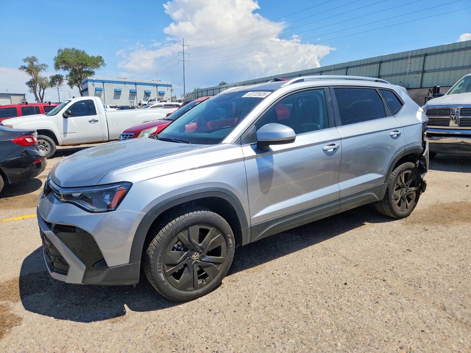 63722626 :رقم المزاد ، 3VVSC7B27SM009559 vin ، 2025 Volkswagen Taos مزاد بيع