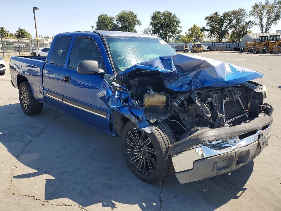 64774426 :رقم المزاد ، 2GCEC19V831120400 vin ، 2003 Chevrolet Silverado مزاد بيع