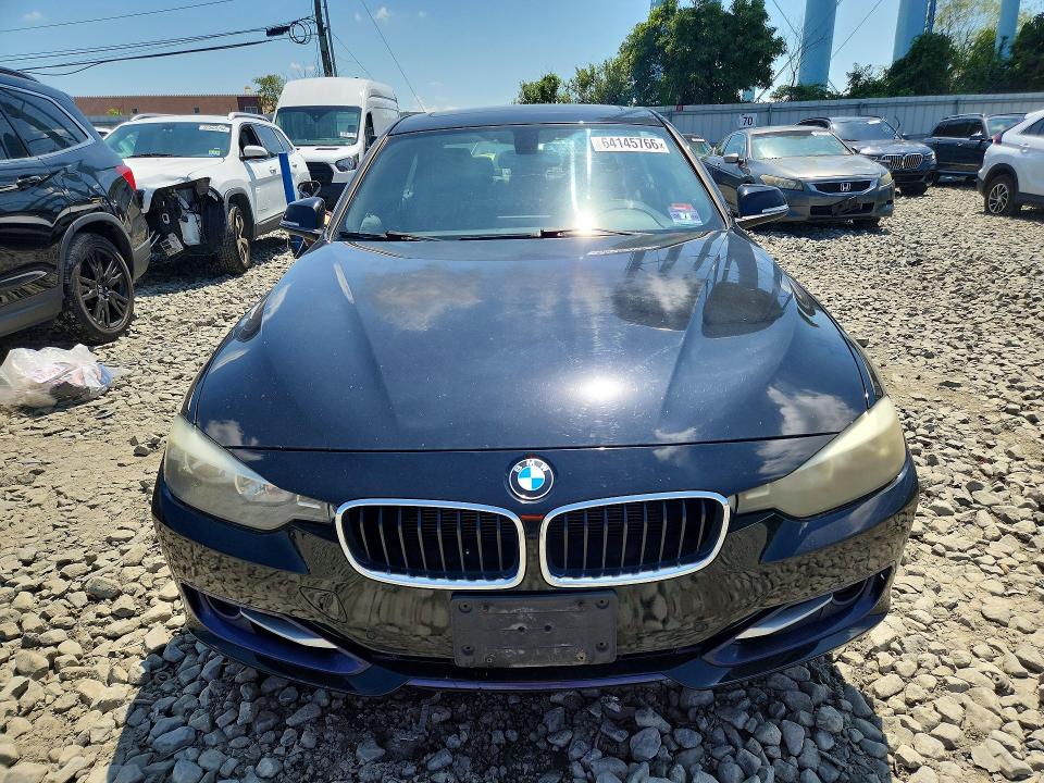 64145766 :رقم المزاد ، WBA3B5G53DNS01547 vin ، 2013 Bmw 328 مزاد بيع