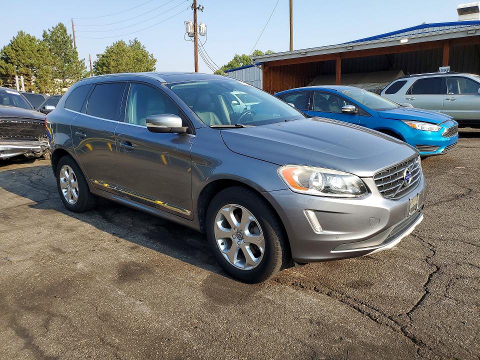 Продажа на аукционе авто 2016 Volvo Xc60, vin: YV4612RKXG2850687, номер лота: 64226606