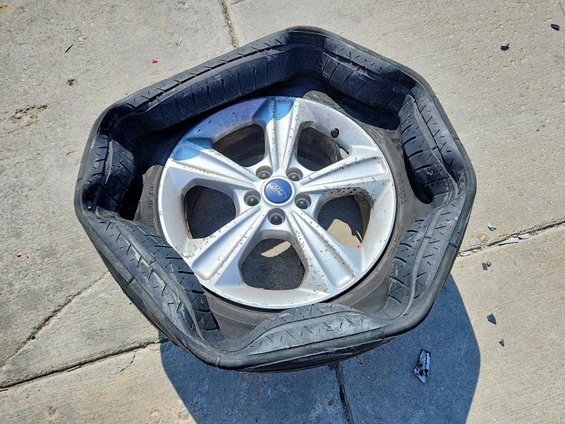 2015 Ford Escape მანქანა იყიდება აუქციონზე, vin: 1FMCU9G94FUB94541, აუქციონის ნომერი: 63879986