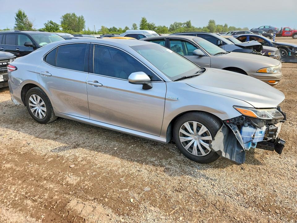 64756776 :رقم المزاد ، 4T1B31HKXKU514893 vin ، 2019 Toyota Camry مزاد بيع