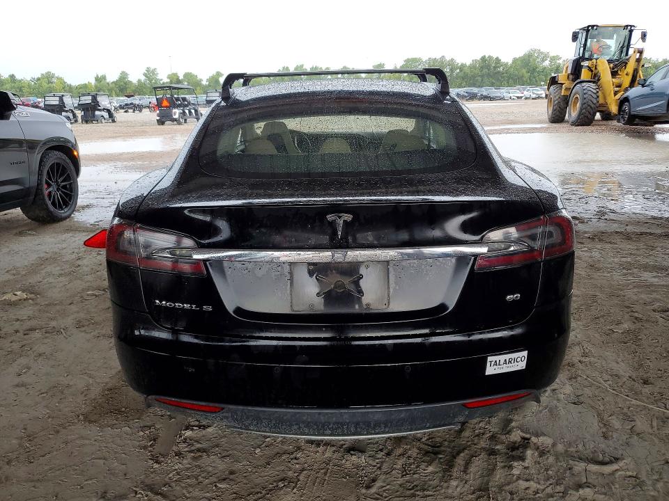 64022716 :رقم المزاد ، 5YJSA1S18EFP32872 vin ، 2014 Tesla Model S مزاد بيع