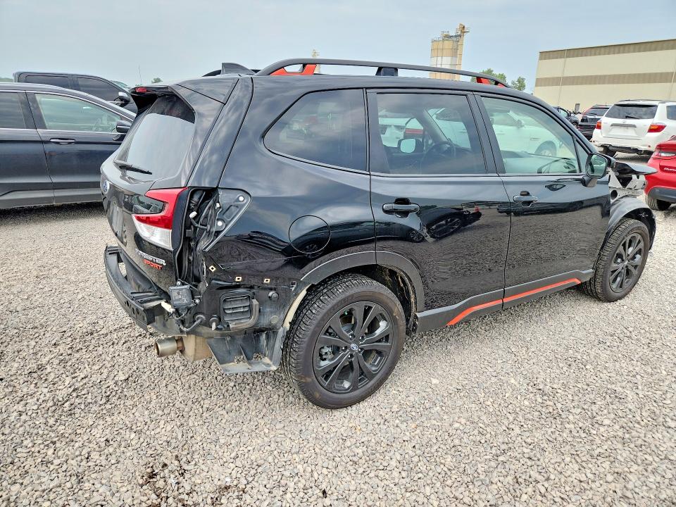 63571556 :رقم المزاد ، JF2SKAJC0NH502681 vin ، 2022 Subaru Forester مزاد بيع