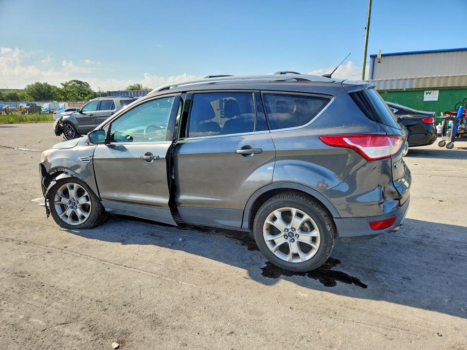 64997316 :رقم المزاد ، 1FMCU0J96FUC39922 vin ، 2015 Ford Escape مزاد بيع