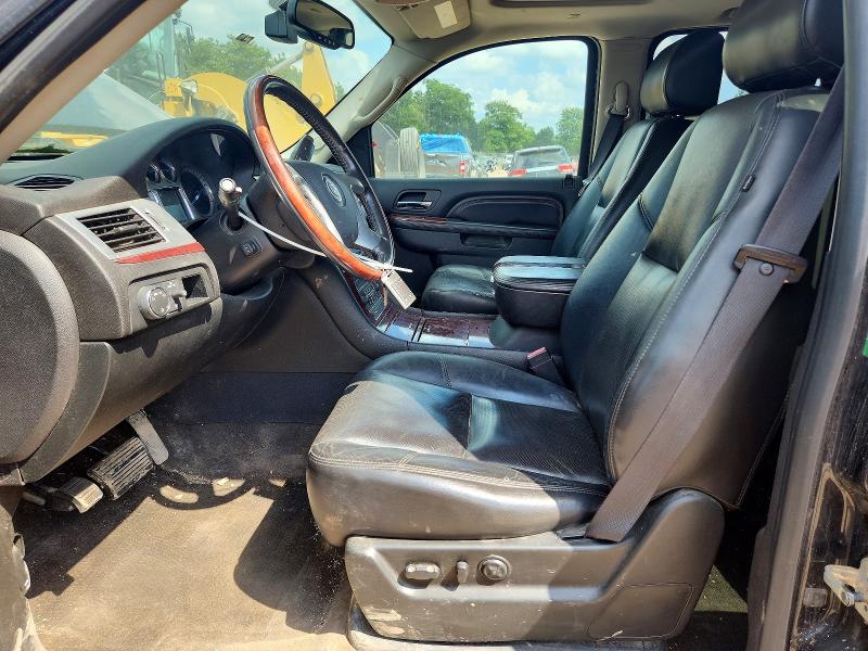 64217746 :رقم المزاد ، 1GYUKHEF1AR239619 vin ، 2010 Cadillac Escalade مزاد بيع