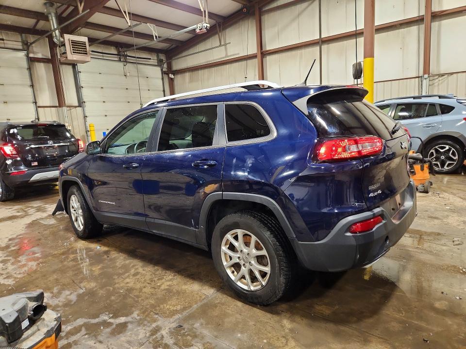 64223906 :رقم المزاد ، 1C4PJMCS6FW505630 vin ، 2015 Jeep Cherokee مزاد بيع