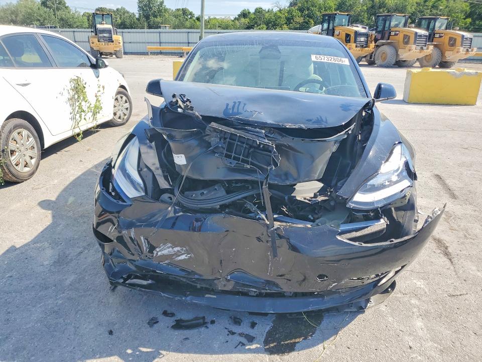 Продажа на аукционе авто 2018 Tesla Model 3, vin: 5YJ3E1EB1JF171082, номер лота: 65732806