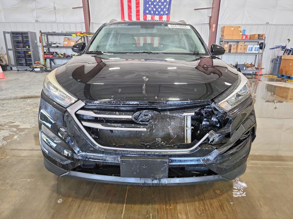63419086 :رقم المزاد ، KM8J33A45HU454971 vin ، 2017 Hyundai Tucson مزاد بيع