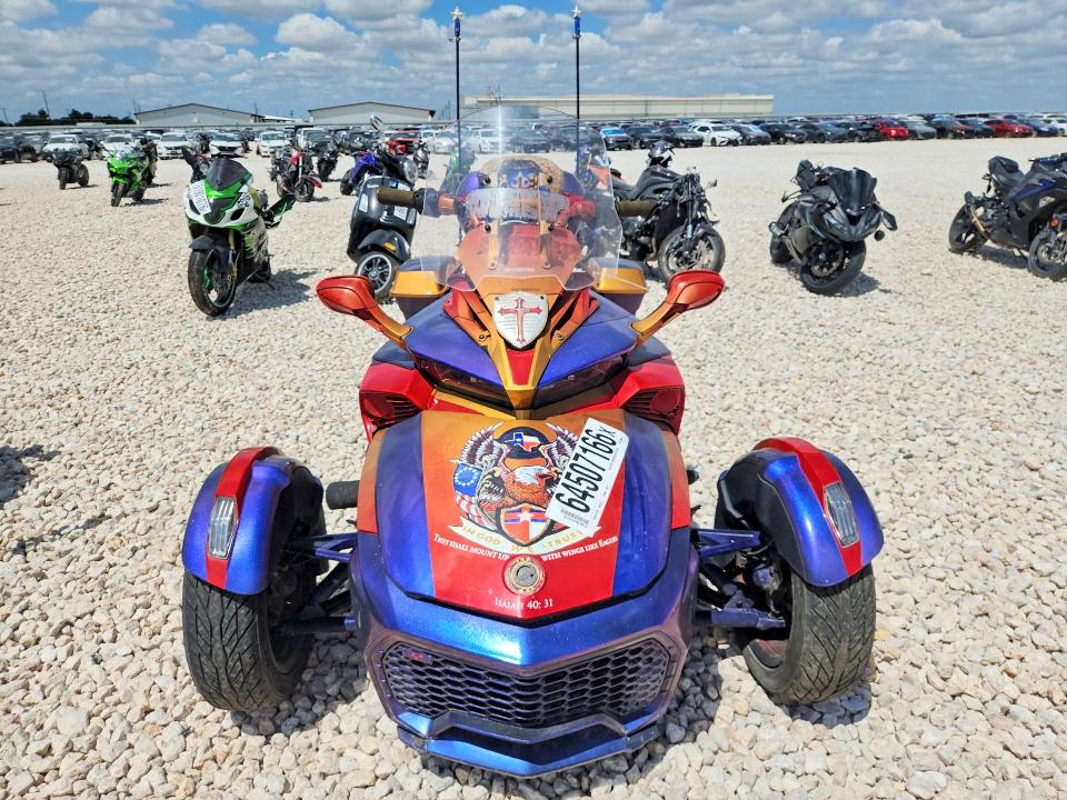 2022 Can-am Spyder Roadster მანქანა იყიდება აუქციონზე, vin: 2BXRDDD29NV000095, აუქციონის ნომერი: 64507166