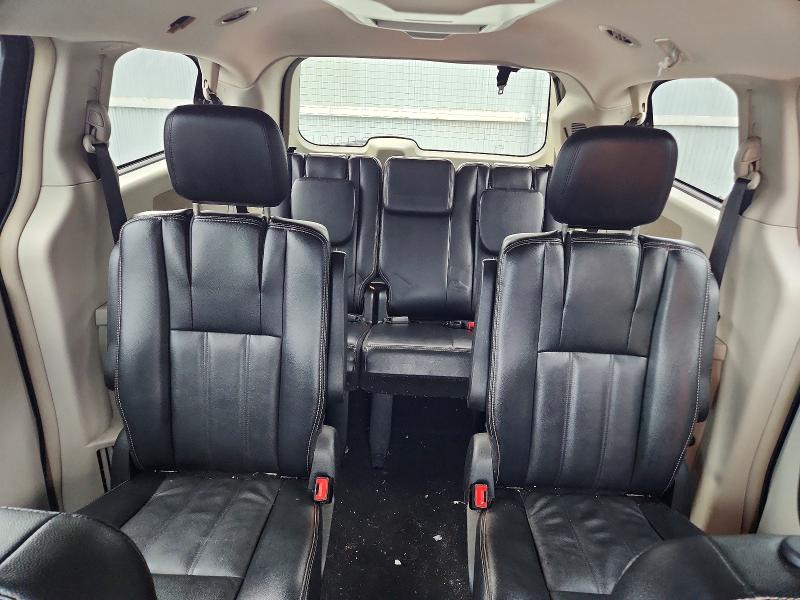 63235796 :رقم المزاد ، 2C4RC1BG1DR682591 vin ، 2013 Chrysler Town & Country مزاد بيع