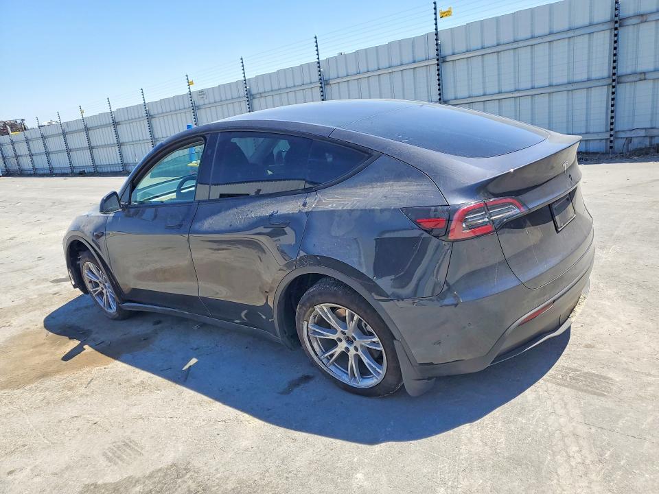 2024 Tesla Model Y მანქანა იყიდება აუქციონზე, vin: 7SAYGDEE9RF009467, აუქციონის ნომერი: 63571616