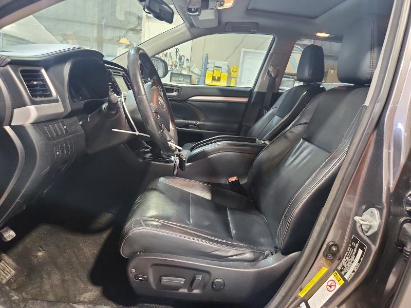 65546286 :رقم المزاد ، 5TDKKRFH1FS063022 vin ، 2015 Toyota Highlander مزاد بيع