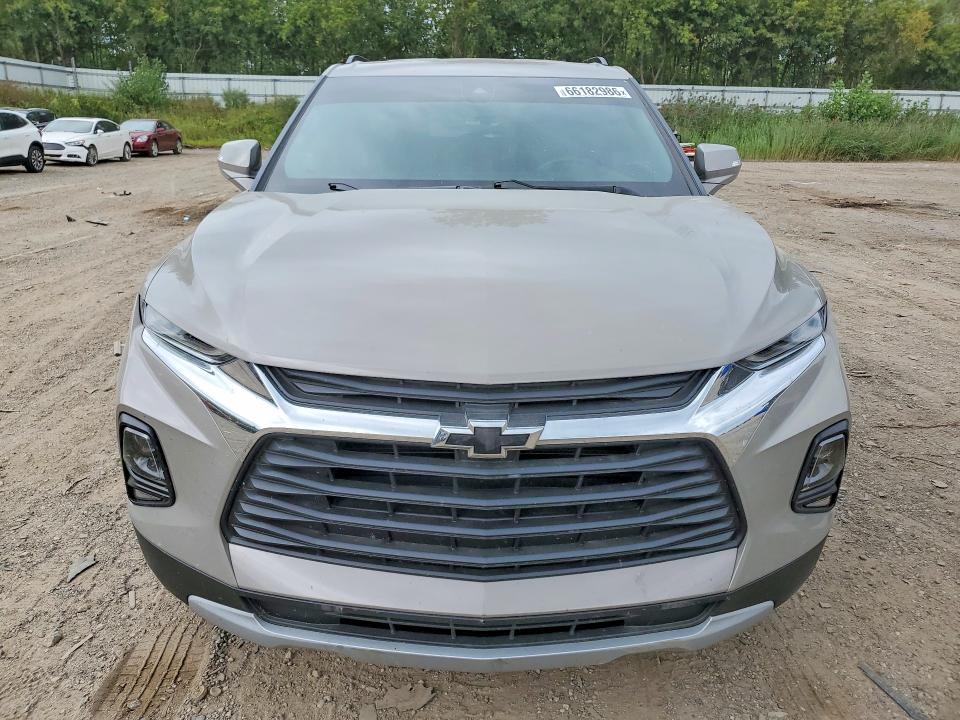 66182986 :رقم المزاد ، 3GNKBCR4XMS561970 vin ، 2021 Chevrolet Blazer مزاد بيع