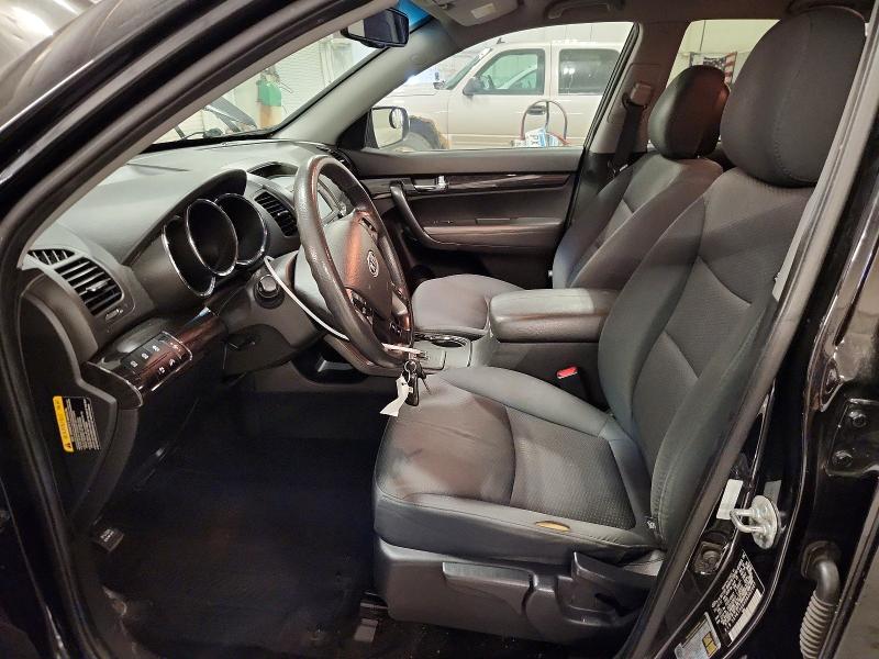 64123076 :رقم المزاد ، 5XYKT3A6XDG362907 vin ، 2013 Kia Sorento مزاد بيع