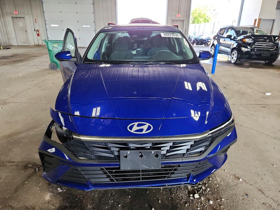 66829636 :رقم المزاد ، KMHLL4DG1SU029422 vin ، 2025 Hyundai Elantra مزاد بيع
