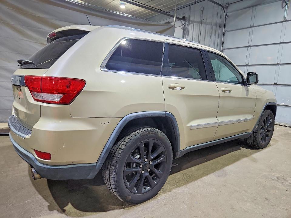 2011 Jeep Grand Cherokee მანქანა იყიდება აუქციონზე, vin: 1J4RR4GG3BC562588, აუქციონის ნომერი: 65344986