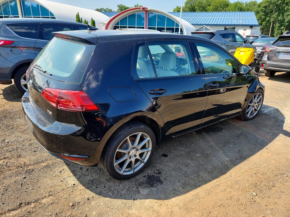 64583896 :رقم المزاد ، 3VW217AU8FM015414 vin ، 2015 Volkswagen Golf مزاد بيع