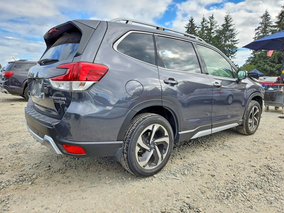 Продажа на аукционе авто 2022 Subaru Forester, vin: JF2SKARC7NH529817, номер лота: 66342226