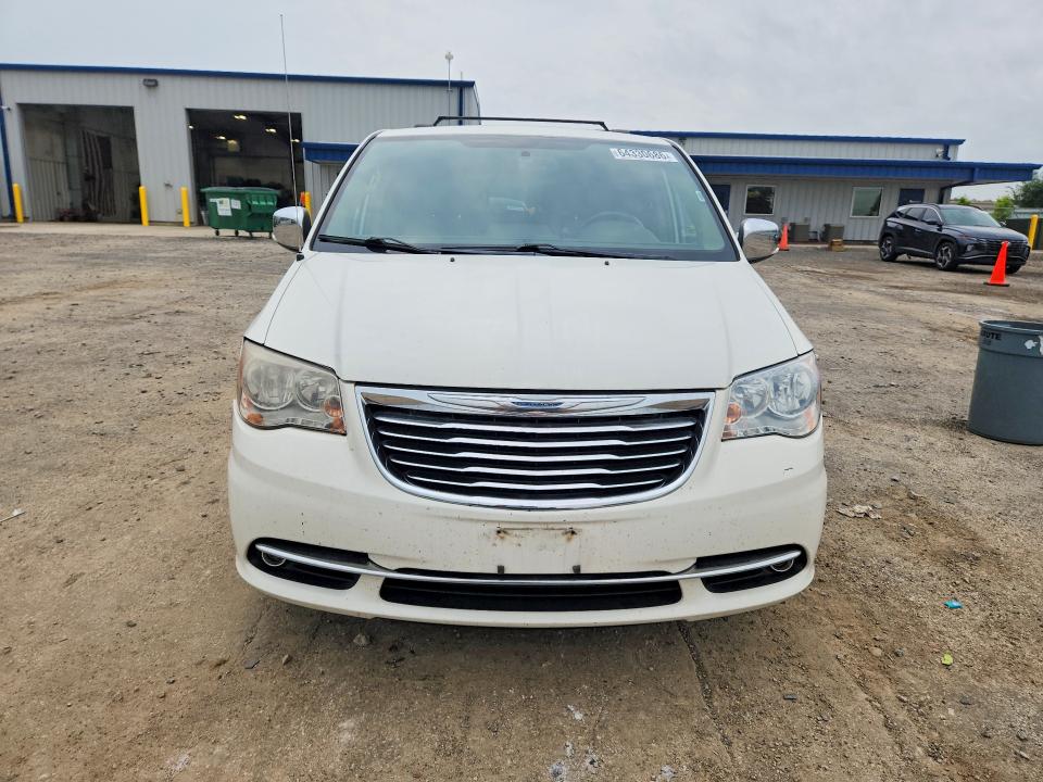 64330686 :رقم المزاد ، 2C4RC1CG6CR163162 vin ، 2012 Chrysler Town & Country مزاد بيع