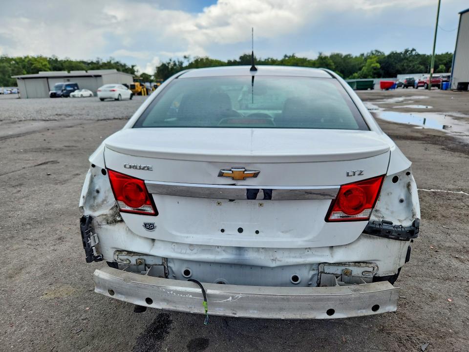 64397256 :رقم المزاد ، 1G1PG5SB2E7159017 vin ، 2014 Chevrolet Cruze مزاد بيع