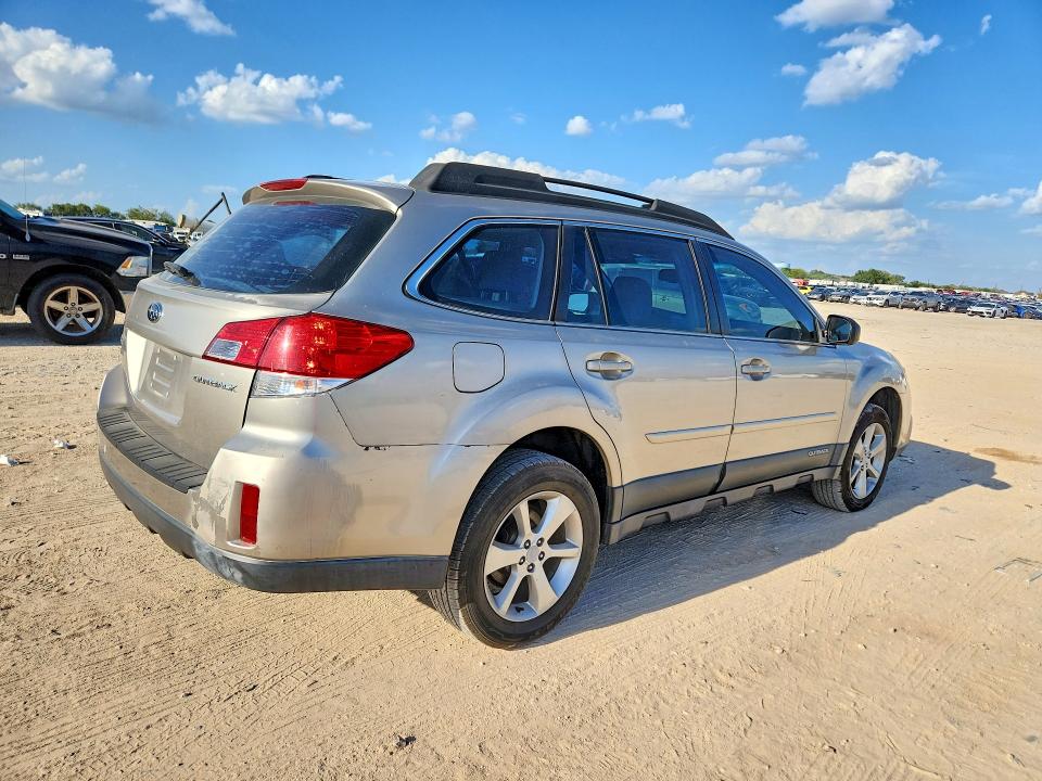 Продажа на аукционе авто 2014 Subaru Outback, vin: 4S4BRCAC8E3215295, номер лота: 67198066